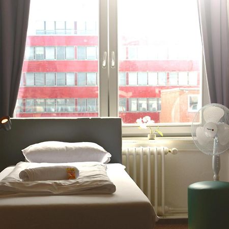 Hostel City Sued Hamburg Exterior photo